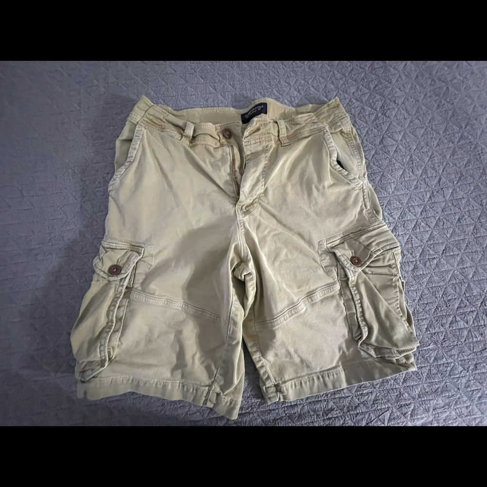 American eagle cargo shorts